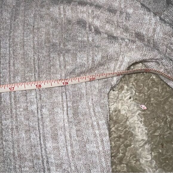 Anthropologie size M shirt - Picture 5 of 9